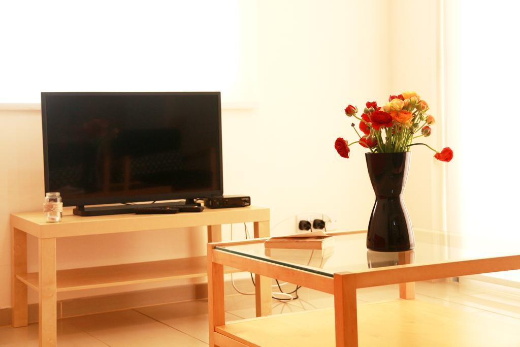 Photothea Apartments Протарас Экстерьер фото