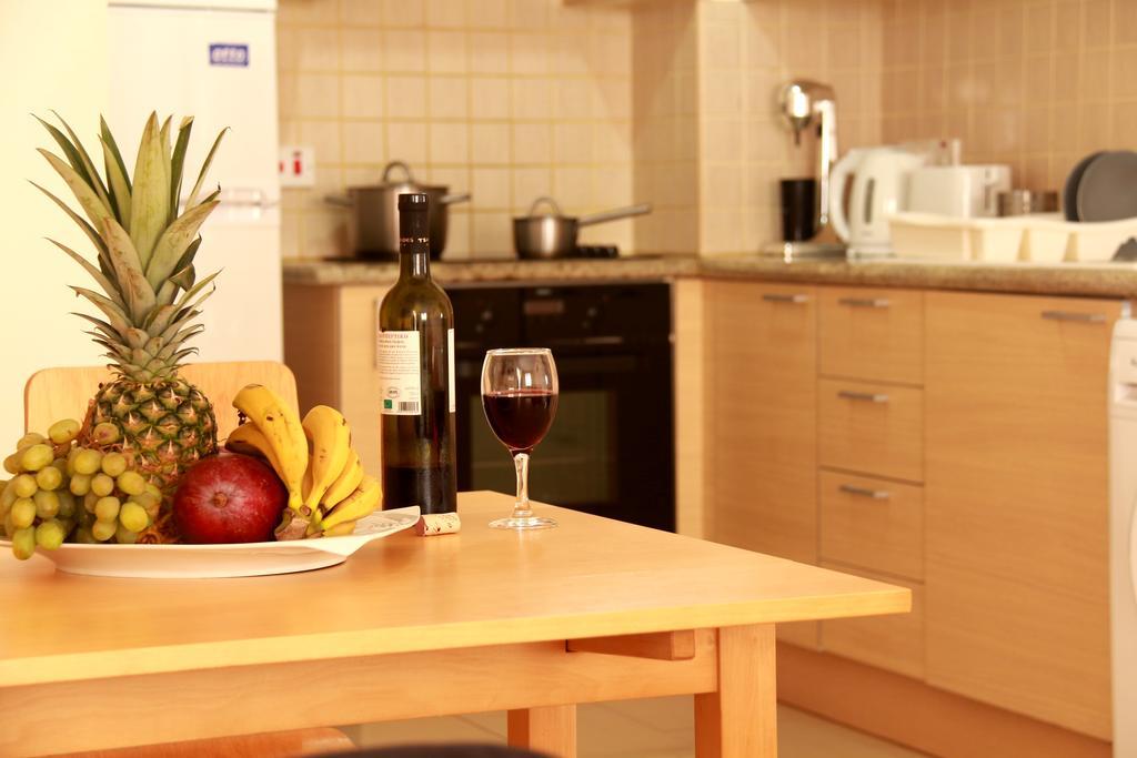 Photothea Apartments Протарас Экстерьер фото